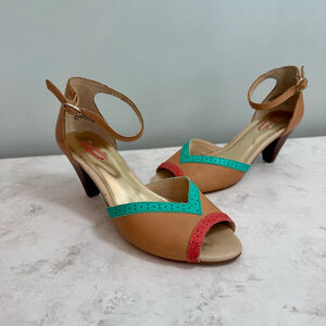 Women's Seychelles Stagefright Leather D’Orsay Pumps Heels Size 7.5 Tan